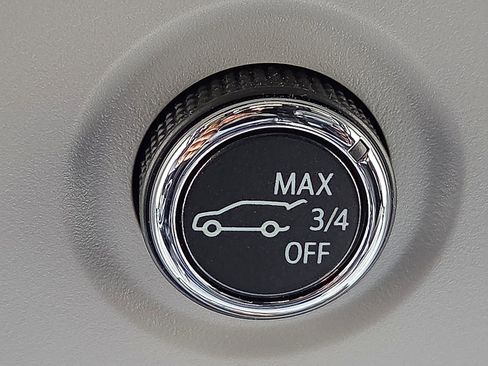 Used 2019 Chevrolet Tahoe LT w/ Luxury Package AWD/4WD image 22