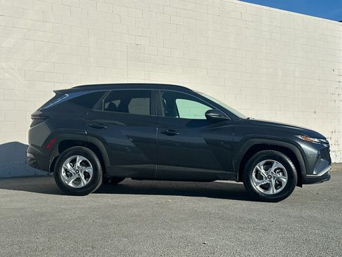Used 2022 Hyundai Tucson SEL AWD/4WD image 2