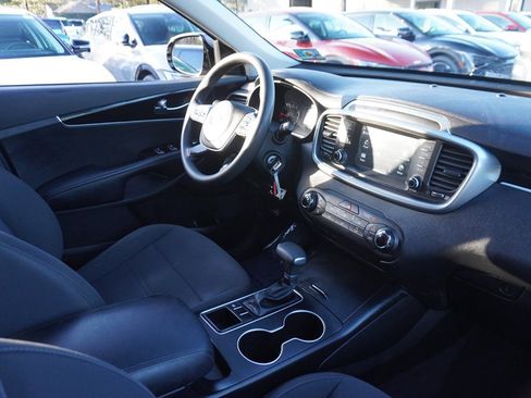 Used 2020 Kia Sorento L image 25