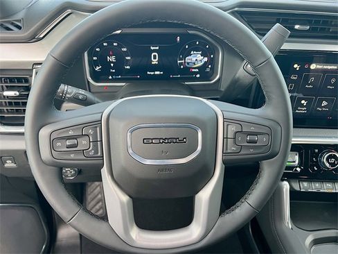 New 2026 GMC Sierra 2500 Denali w/ Denali Reserve Package image 7