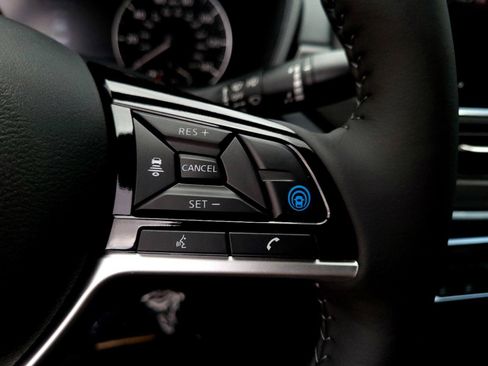 New 2025 Nissan Altima 2.5 SL image 14