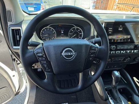 New 2026 Nissan Frontier SV w/ Tow Package AWD/4WD image 25