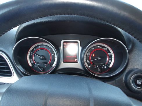Used 2020 Dodge Journey Crossroad FWD image 11