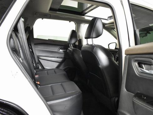 Certified 2022 Nissan Rogue SV w/ SV Premium Package image 32