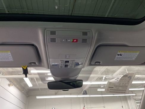 New 2026 Volkswagen Taos SE image 23