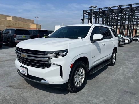 Used 2022 Chevrolet Tahoe LT w/ Luxury Package RWD image 1