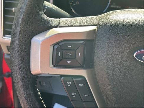 Used 2018 Ford F150 Lariat w/ Equipment Group 502A Luxury image 32