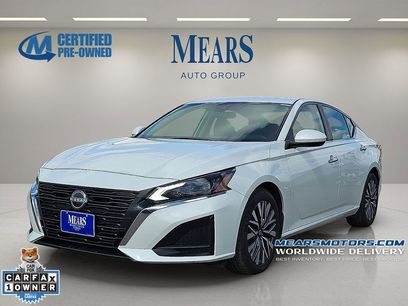Used 2023 Nissan Altima 2.5 SV