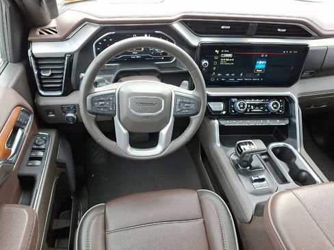 Used 2023 GMC Sierra 1500 Denali w/ Denali Reserve Package AWD/4WD image 13