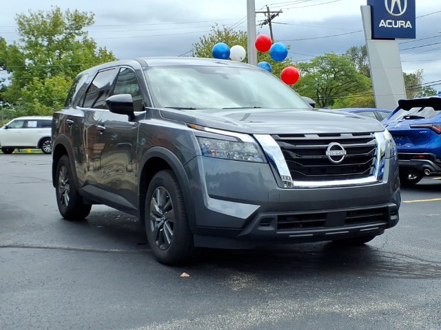 Used 2025 Nissan Pathfinder S AWD/4WD image 26