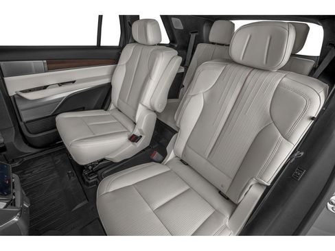 New 2026 Cadillac Vistiq Luxury AWD/4WD image 36