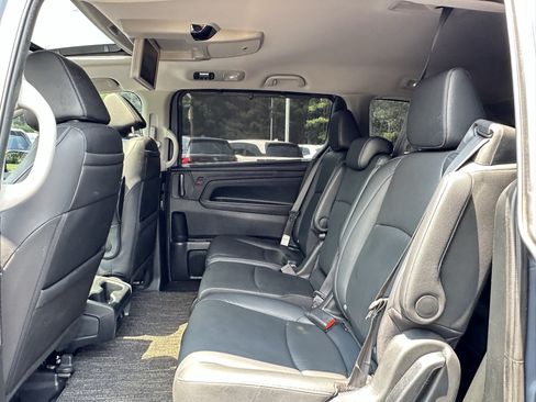 Used 2023 Honda Odyssey Touring image 42