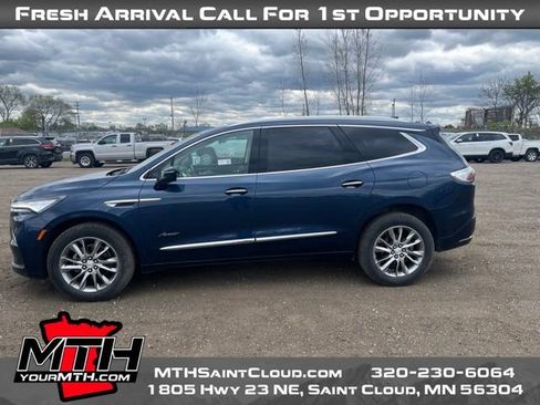 Used 2022 Buick Enclave Avenir AWD/4WD image 5