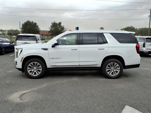 Used 2026 GMC Yukon Denali w/ Sun & Power Step Package AWD/4WD image 4