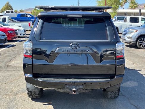 Used 2019 Toyota 4Runner TRD Off-Road Premium AWD/4WD image 6
