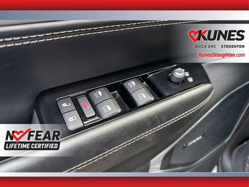 Used 2022 Jeep Wagoneer Series III w/ Rear Seat Video Group 1 AWD/4WD image 25