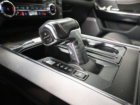 Used 2022 Ford F150 Platinum w/ FX4 Off-Road Package image 16