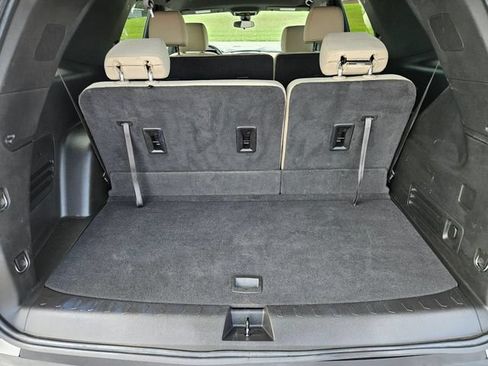 Used 2023 Chevrolet Traverse LS FWD image 23