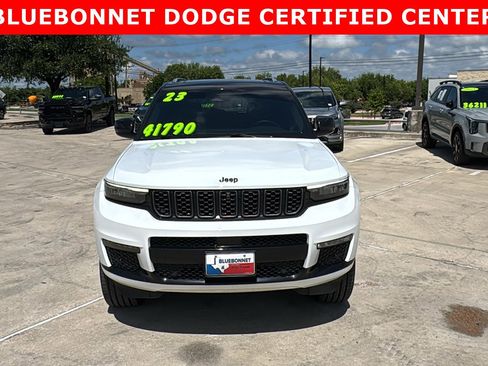 Used 2023 Jeep Grand Cherokee L Summit w/ High Altitude Package AWD/4WD image 2
