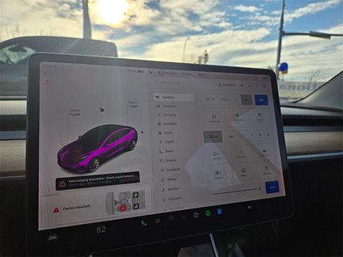 Used 2018 Tesla Model 3 image 15