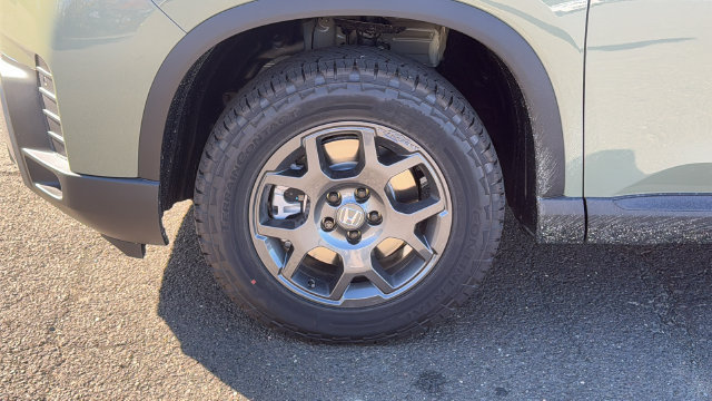 New 2026 Honda Pilot TrailSport image 8