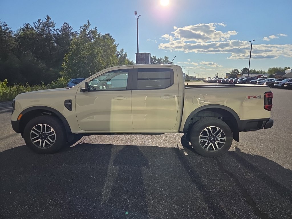 Used 2025 Ford Ranger Lariat w/ FX4 Off-Road Package AWD/4WD image 7