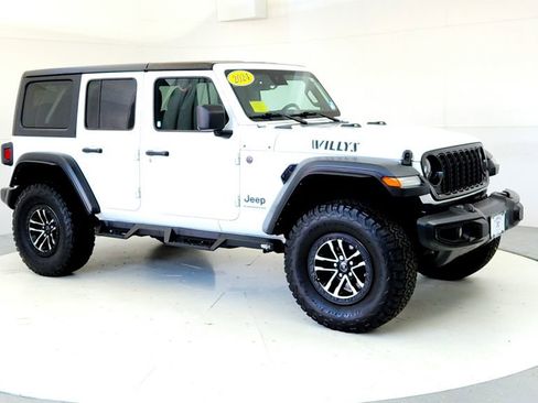Used 2024 Jeep Wrangler Unlimited Sport AWD/4WD image 7