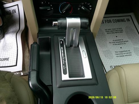 Used 2006 Ford Mustang GT RWD image 16
