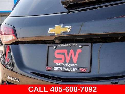 Used 2023 Chevrolet Equinox LT w/ Driver Convenience Package FWD image 10