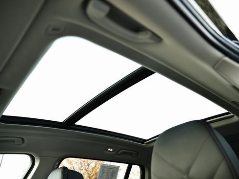 Certified 2024 BMW X7 xDrive40i image 18