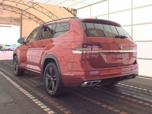 Used 2021 Volkswagen Atlas SE image 6