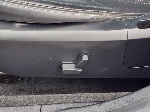 Used 2012 Chrysler 200 S image 4