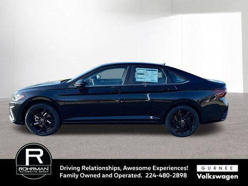 New 2026 Volkswagen Jetta SE image 5