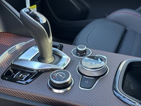 New 2024 Alfa Romeo Stelvio Quadrifoglio image 18