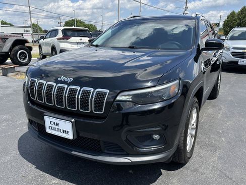 Used 2019 Jeep Cherokee Latitude w/ Popular Appearance Group AWD/4WD image 8