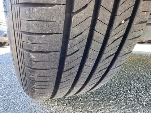 Used 2022 Hyundai Ioniq SE image 9