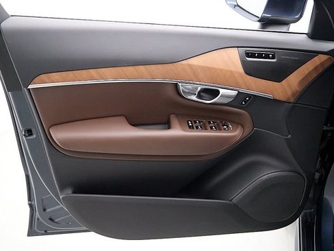 Certified 2023 Volvo XC90 B6 Plus w/ Protection Package Premier AWD/4WD image 7