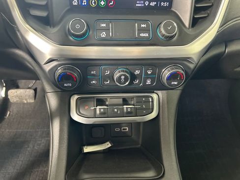 Used 2021 GMC Acadia SLE w/ Driver Convenience Package image 24