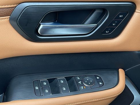 New 2026 Nissan Armada Platinum Reserve image 11