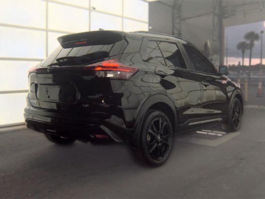 Used 2024 Nissan Kicks SR FWD image 2