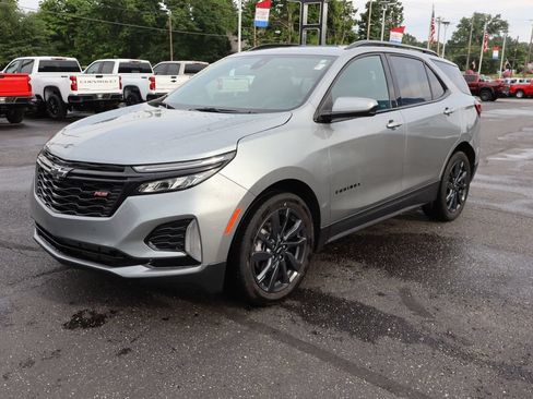 Used 2024 Chevrolet Equinox RS FWD image 29