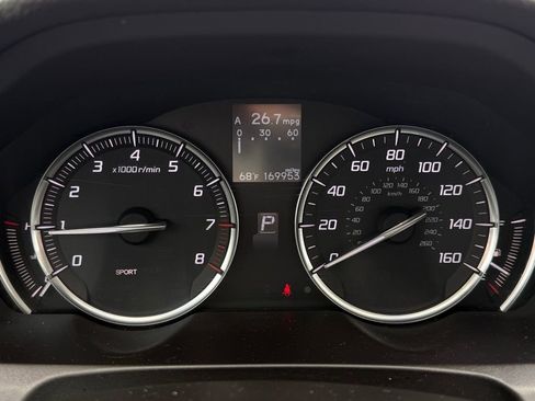 Used 2017 Acura TLX image 18