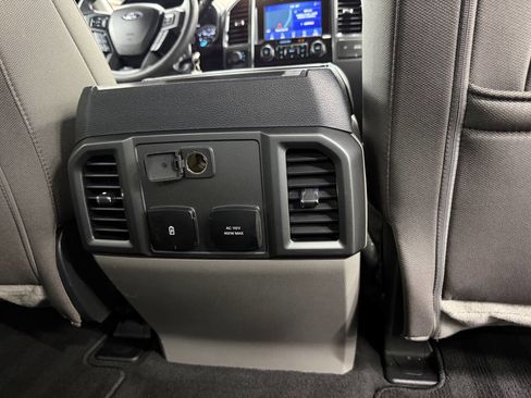 Used 2022 Ford F250 XLT w/ XLT Premium Package image 43