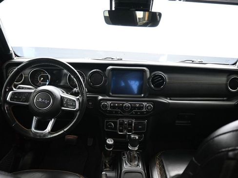 Used 2021 Jeep Wrangler Unlimited Sahara image 39