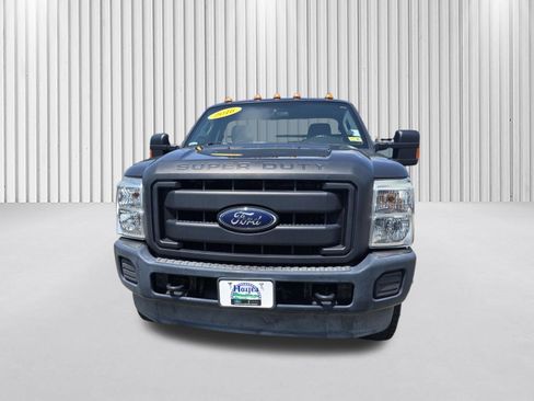 Used 2016 Ford F250 XL w/ Power Equipment Group AWD/4WD image 3