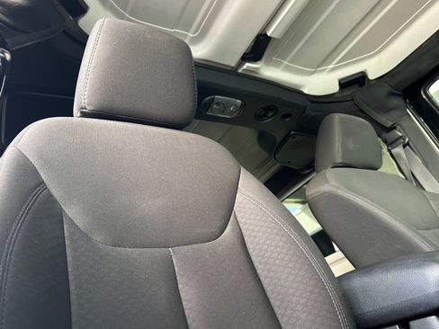 Used 2017 Jeep Wrangler Sport AWD/4WD image 19