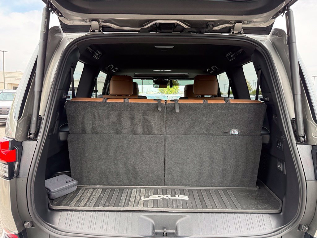 Used 2026 Lexus GX 550 w/ Accessory Package (2T) AWD/4WD image 41