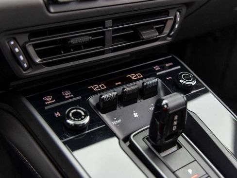 Certified 2022 Porsche 911 Carrera image 96