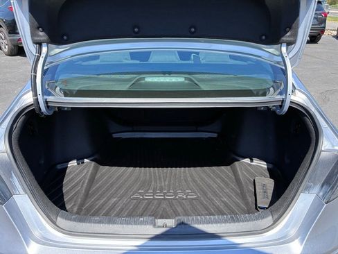 Used 2025 Honda Accord SE image 13