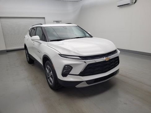 Used 2024 Chevrolet Blazer LT w/ Convenience Package FWD image 13